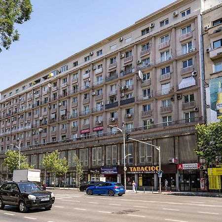 Romana Vibe Elegance In The Heart Of The City Bukares Bagian luar foto