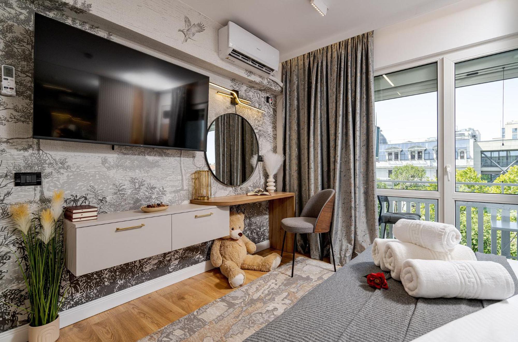 Romana Vibe Elegance In The Heart Of The City Bukares Bagian luar foto